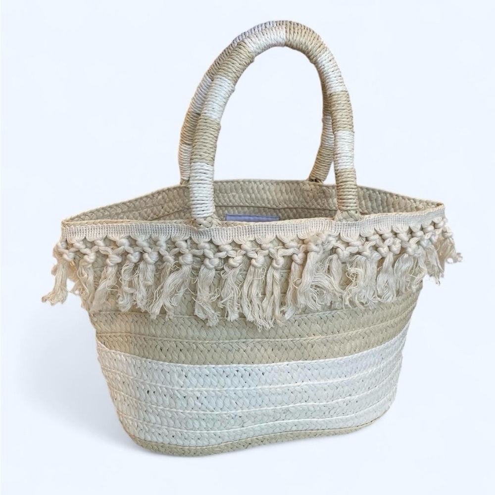 Altru Straw Tote Bag with Fringe Trim | Beach Market Bag | Boho Chic Tote